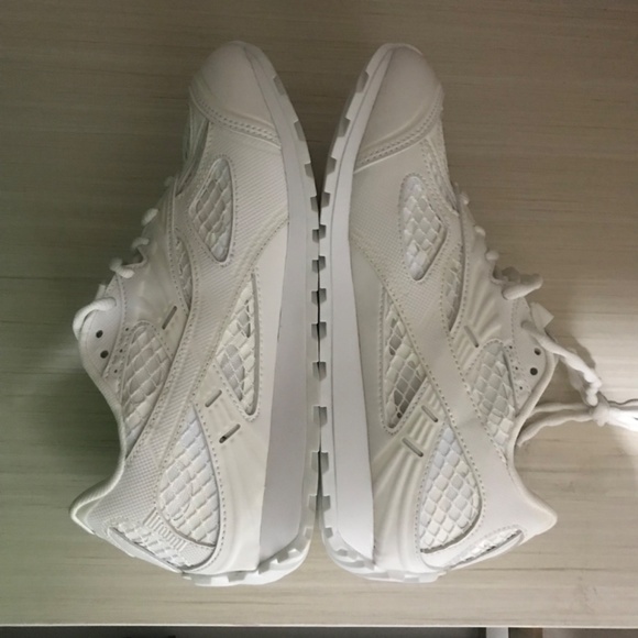 Bottega Veneta Men's/Women's White Thick-Sole Mesh Sneakers - Picture 8 of 9